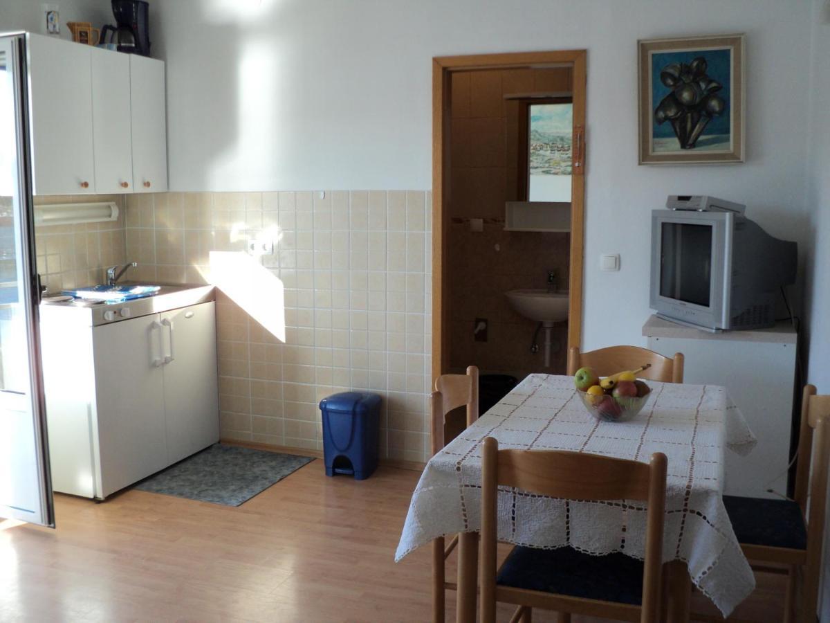 Apartments Rubinic Jelsa  Exterior photo