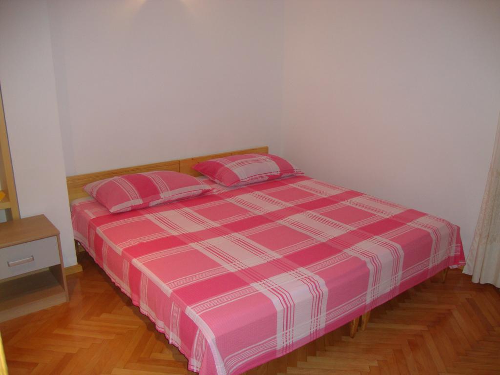 Apartments Rubinic Jelsa  Room photo